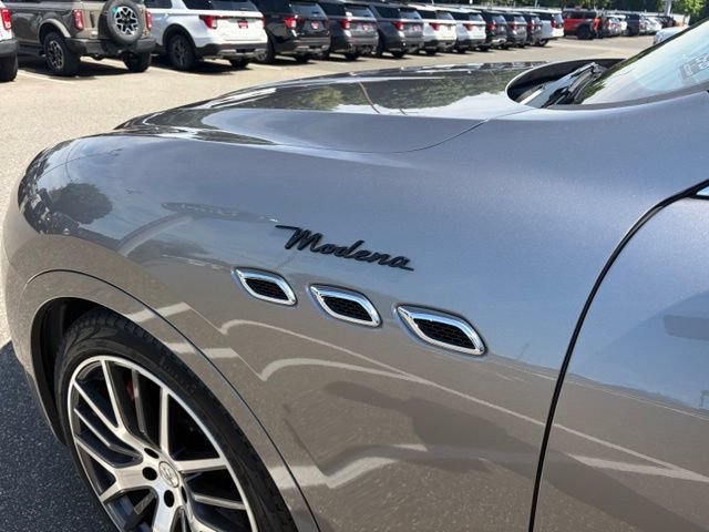 Used 2022 Maserati Levante Modena AWD/4WD image 13