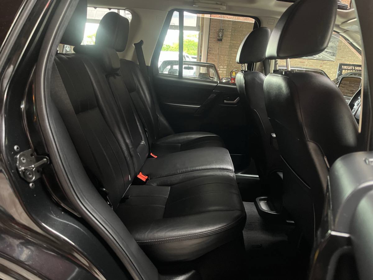 Used 2014 Land Rover LR2 AWD/4WD image 27