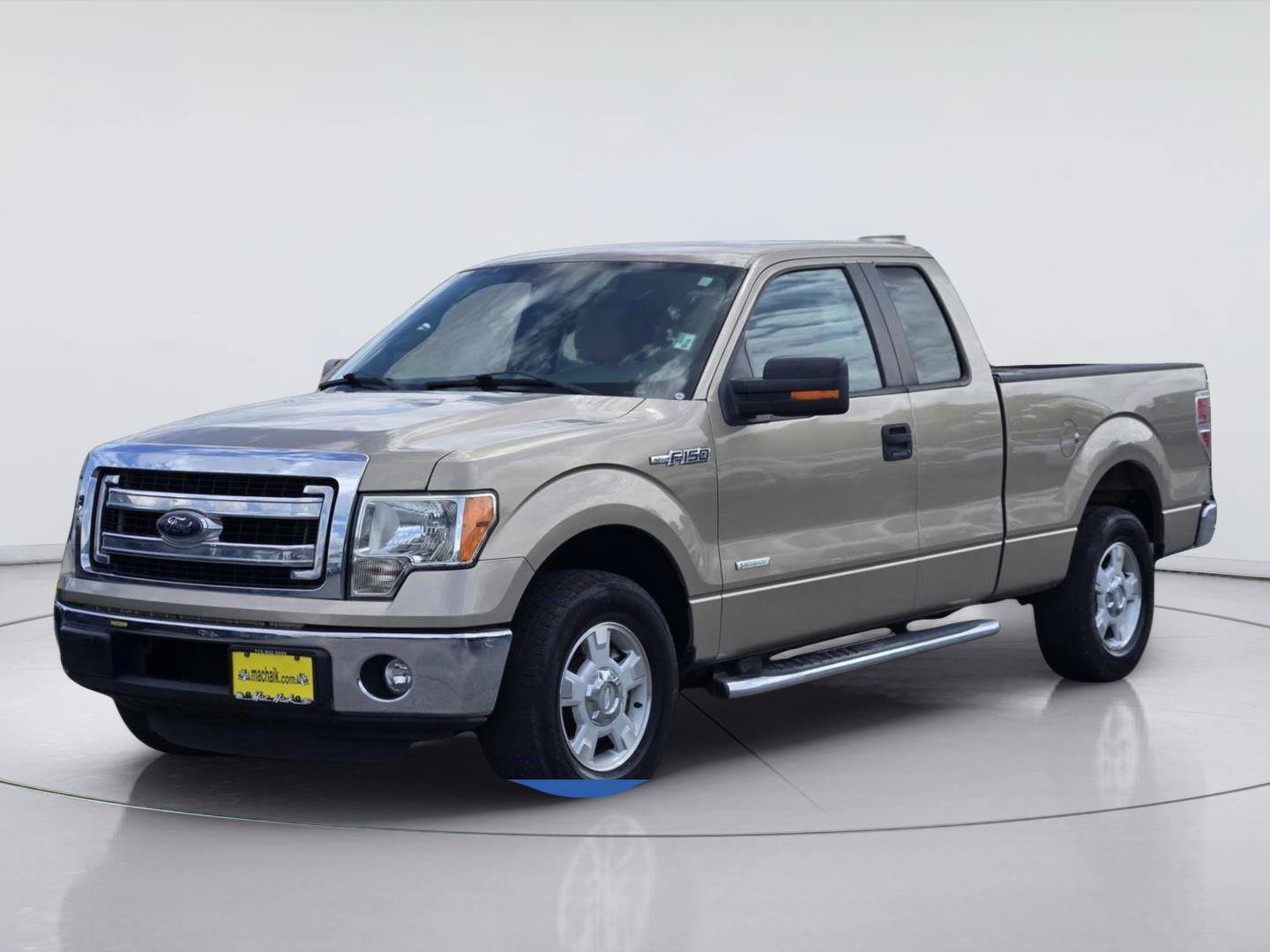 Used 2013 Ford F150 XLT w/ Mid Equipment Group RWD image 1