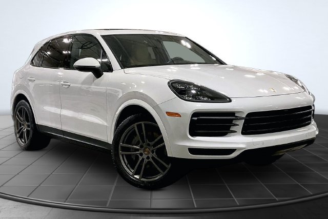 Used 2023 Porsche Cayenne S Platinum AWD/4WD image 12