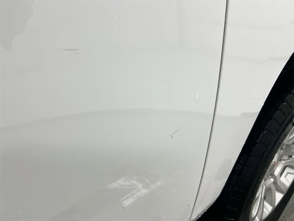 Used 2019 GMC Yukon XL SLT image 32