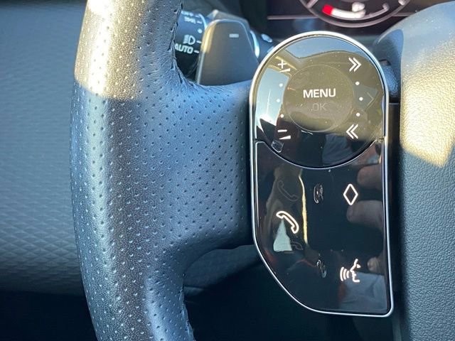 Used 2020 Land Rover Range Rover Velar S image 21