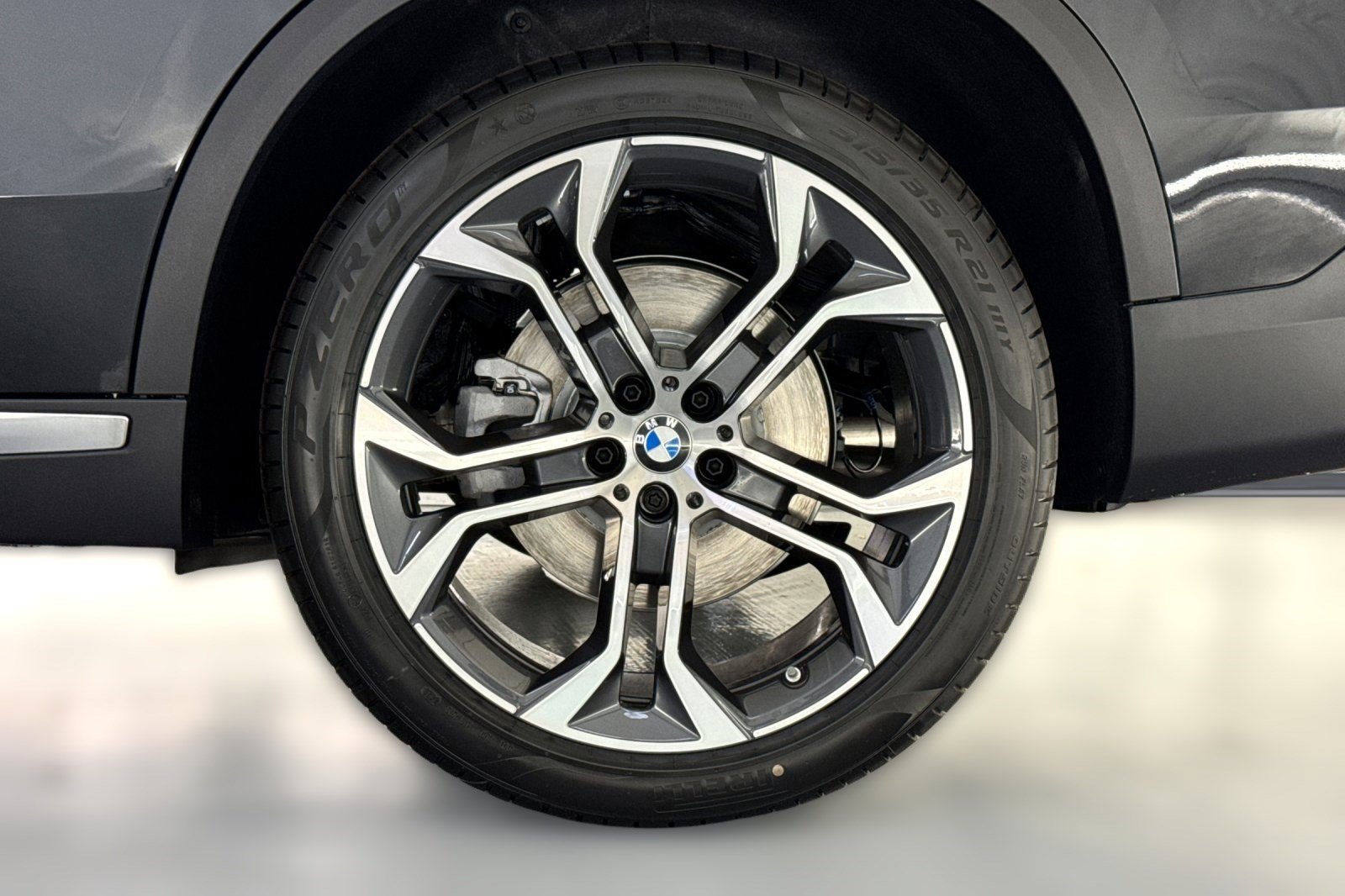 New 2026 BMW X5 sDrive40i RWD image 11