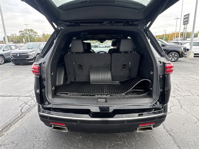 Used 2023 Chevrolet Traverse Premier w/ Redline Edition AWD/4WD image 26
