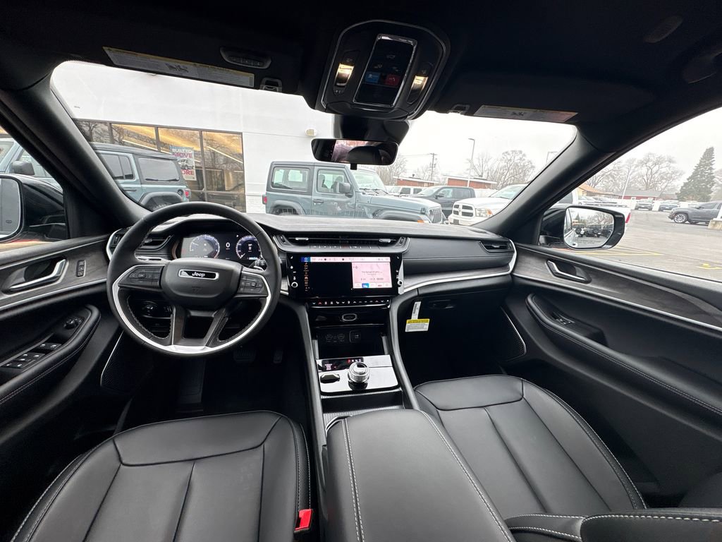 New 2026 Jeep Grand Cherokee Limited image 12