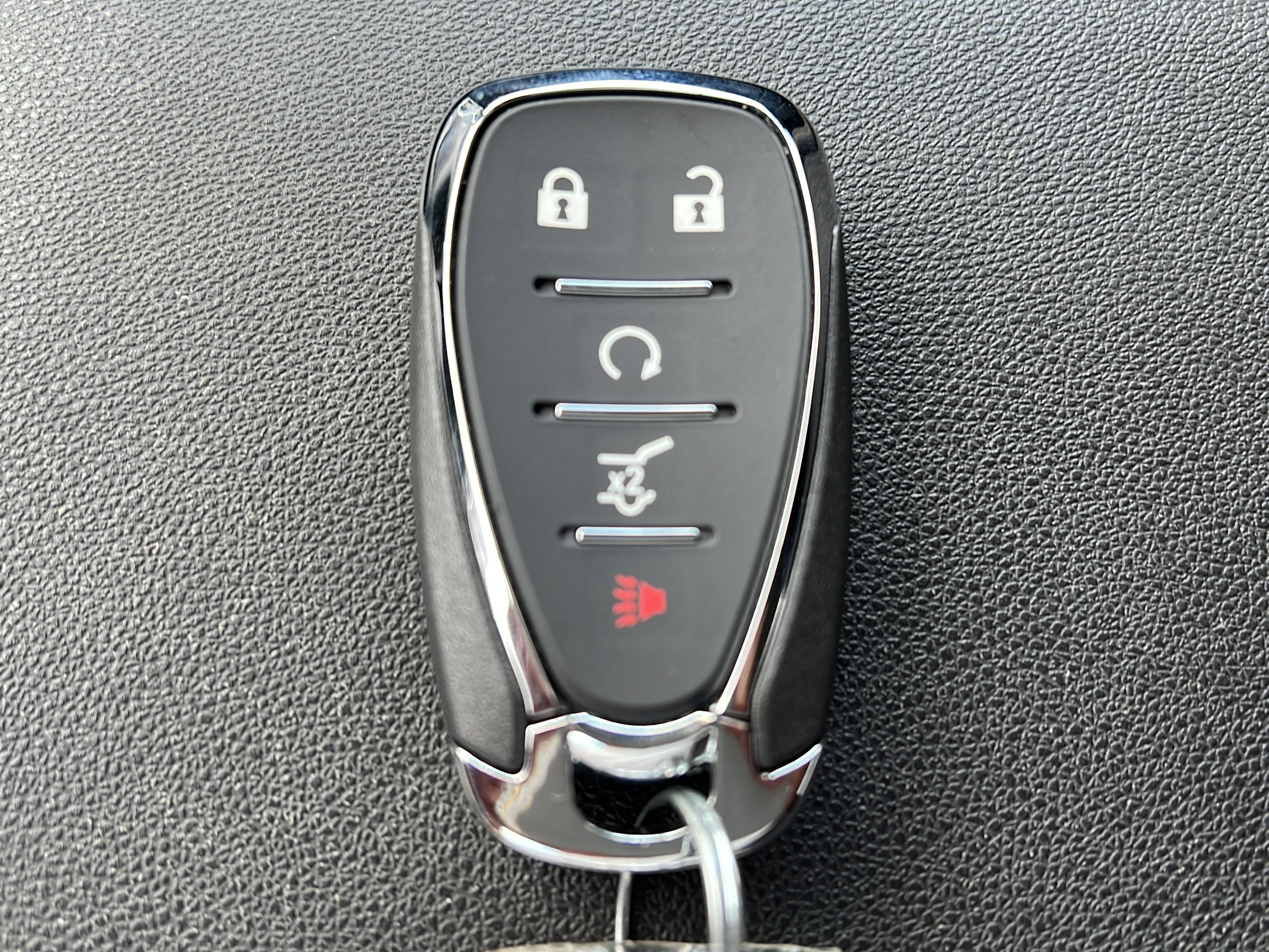 Used 2024 Chevrolet Equinox LT FWD image 24