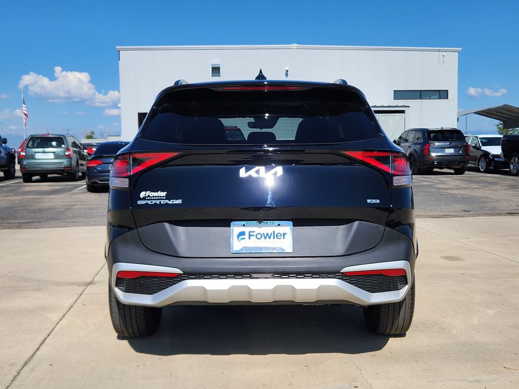 Certified 2025 Kia Sportage EX w/ Premium Package AWD/4WD image 12