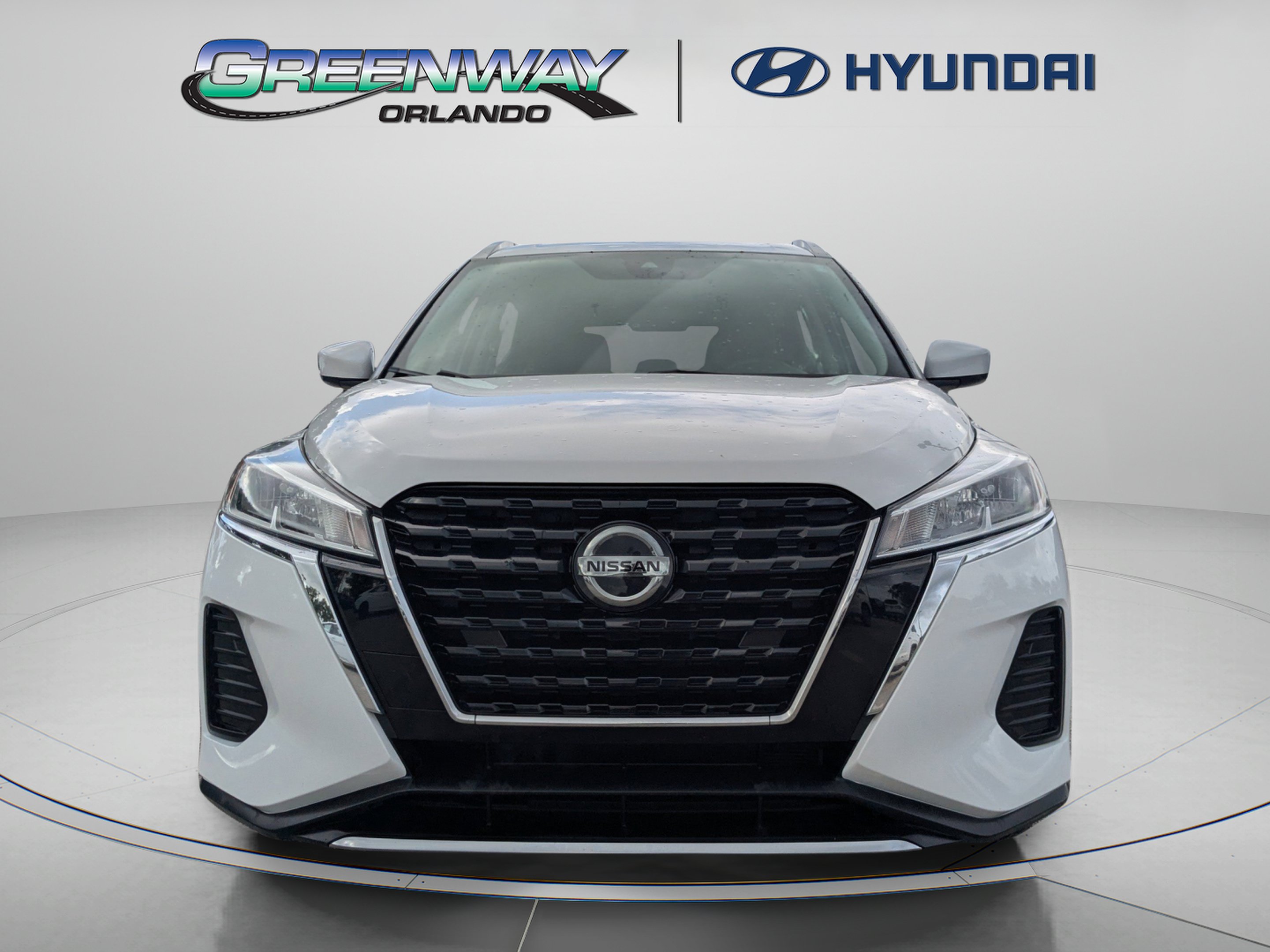 Used 2021 Nissan Kicks SV FWD image 3