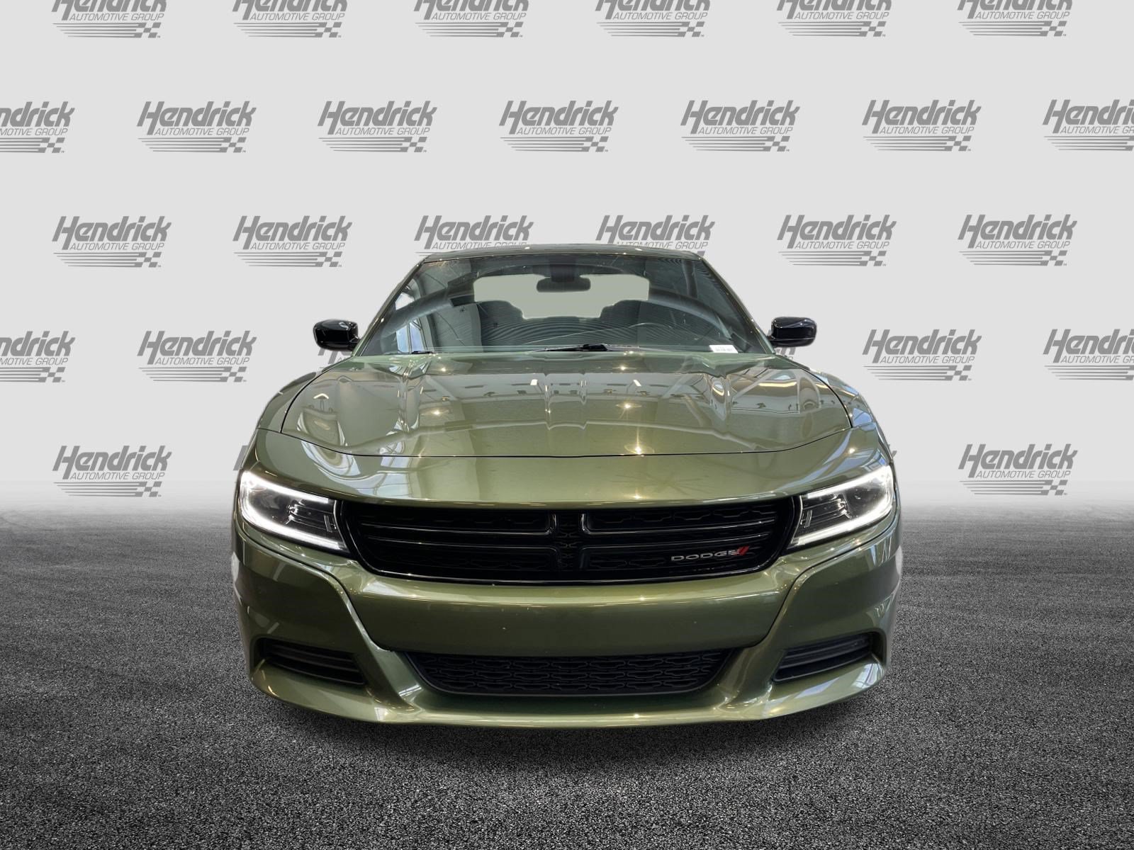 Used 2023 Dodge Charger SXT RWD image 3