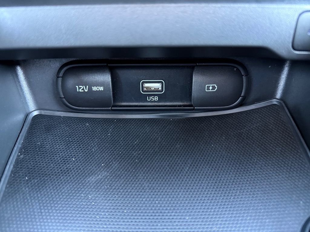 Used 2020 Kia Soul EX image 18