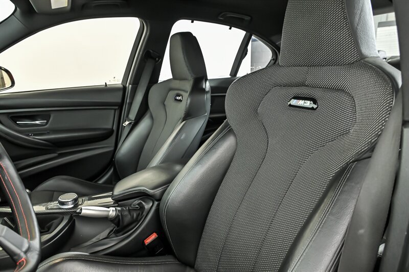 Used 2016 BMW M3 RWD image 17