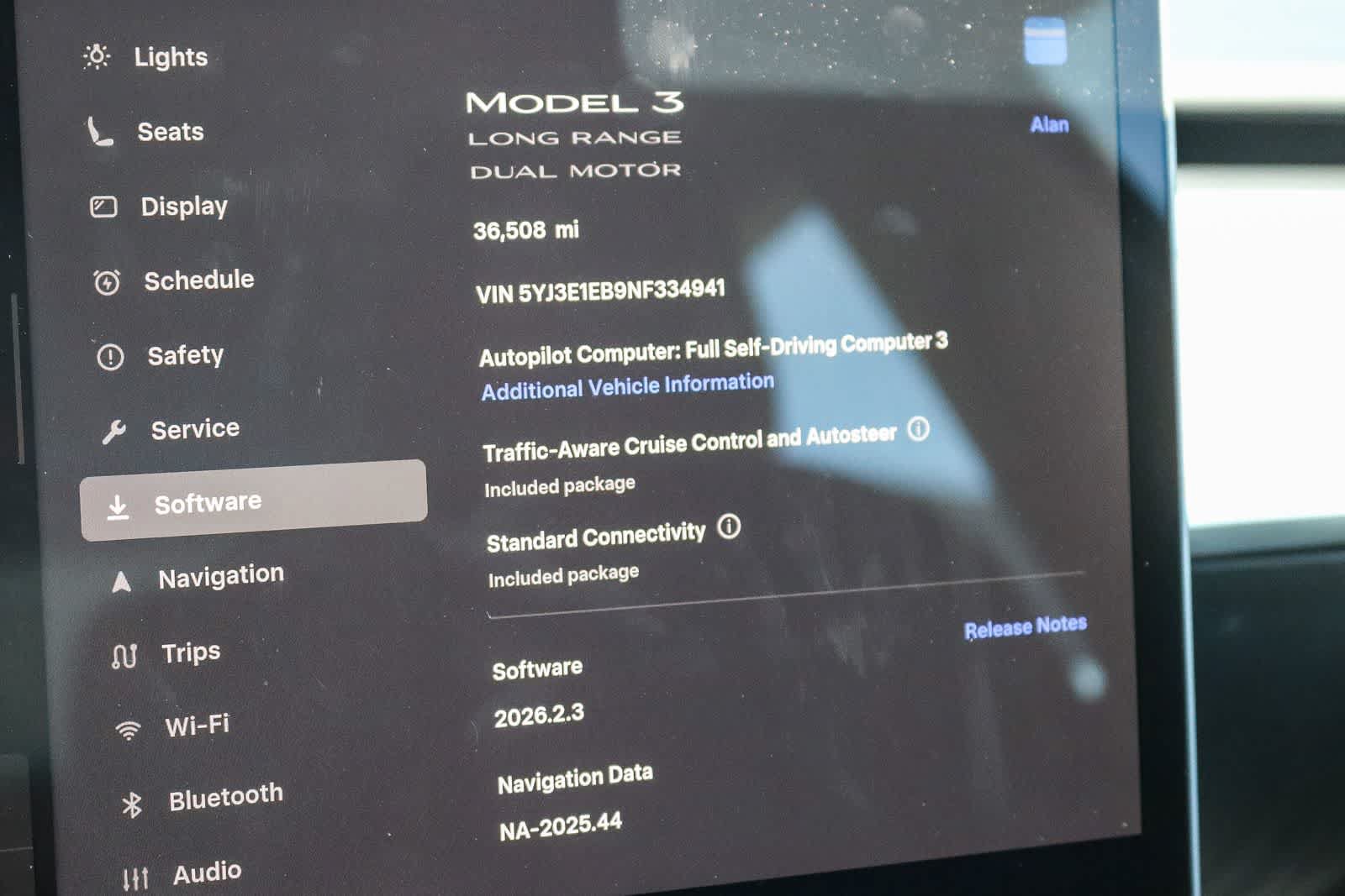 Used 2022 Tesla Model 3 Long Range AWD/4WD image 25