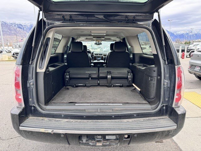 Used 2011 GMC Yukon XL Denali image 7