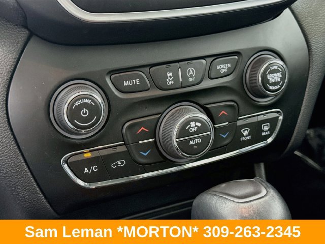 Used 2023 Jeep Cherokee Altitude Lux w/ Lux Elite Package AWD/4WD image 16