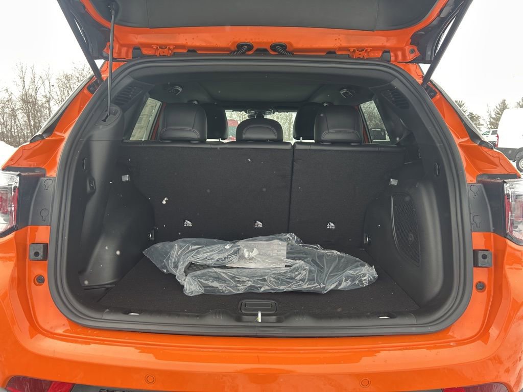 New 2026 Jeep Compass Trailhawk w/ Sun, Sound & Navigation Group image 13