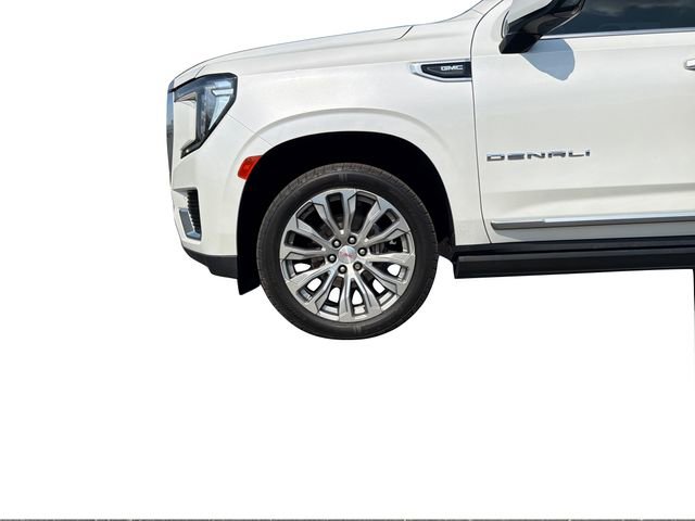 Used 2021 GMC Yukon XL Denali w/ Denali Premium Package image 30