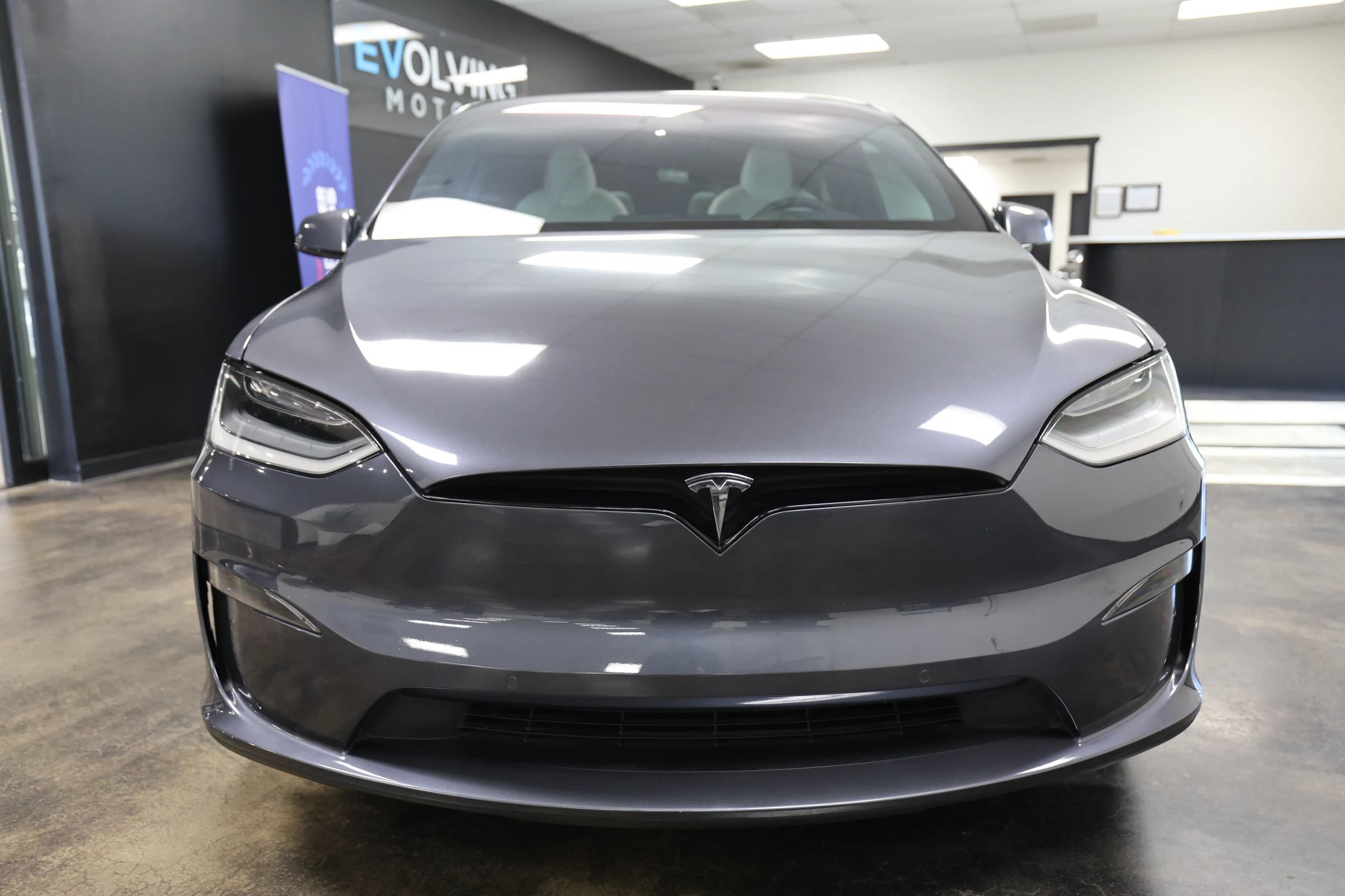 Used 2022 Tesla Model X Plaid AWD/4WD image 5