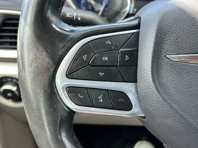 Used 2020 Chrysler Pacifica Touring-L Plus image 20