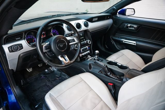 Used 2016 Ford Mustang Premium RWD image 2