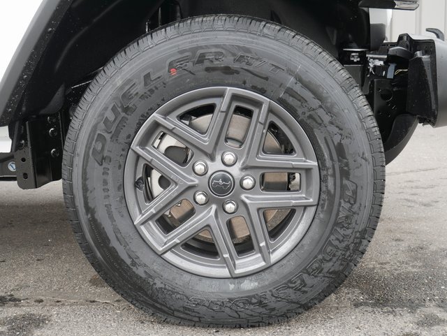 Used 2024 Jeep Gladiator Sport image 14