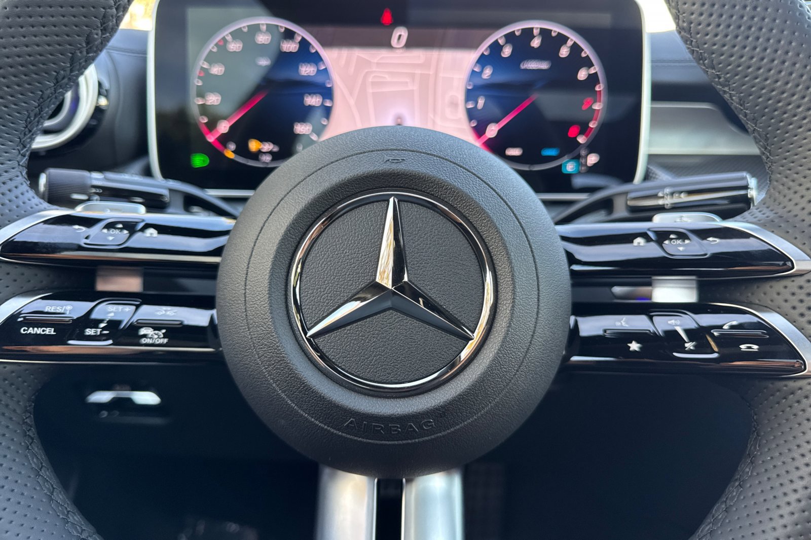 New 2025 Mercedes-Benz C 300 4MATIC Sedan image 23