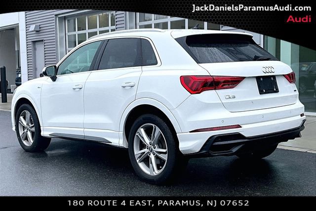 Used 2019 Audi Q3 2.0T Premium Plus w/ Premium Plus Package AWD/4WD image 10