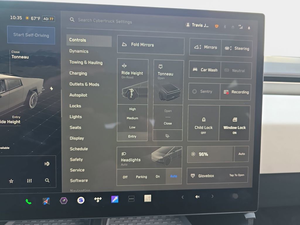 Used 2024 Tesla Cybertruck AWD Crew Cab image 23
