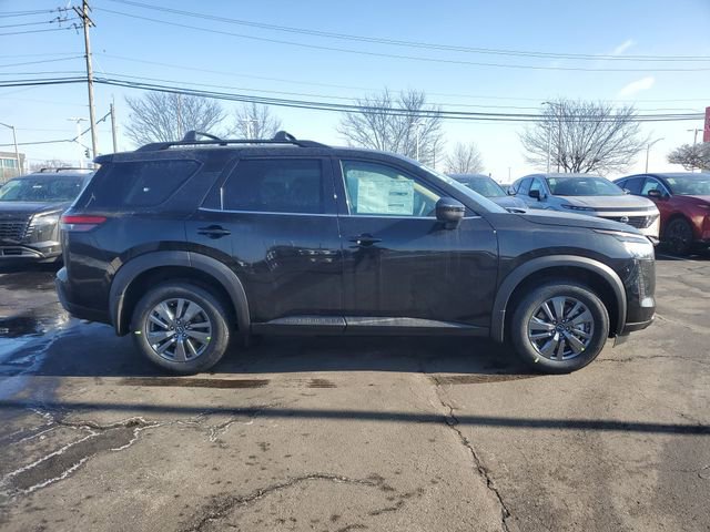 New 2026 Nissan Pathfinder SV image 8