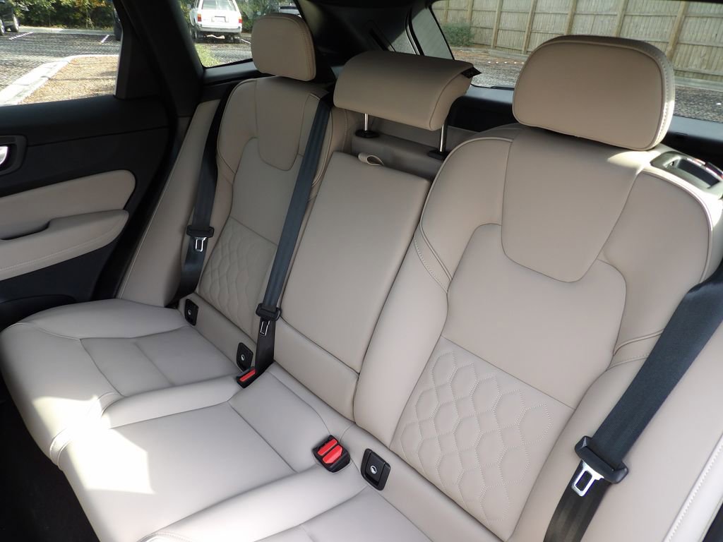 New 2026 Volvo XC60 T8 Core w/ Protection Package Premier image 24