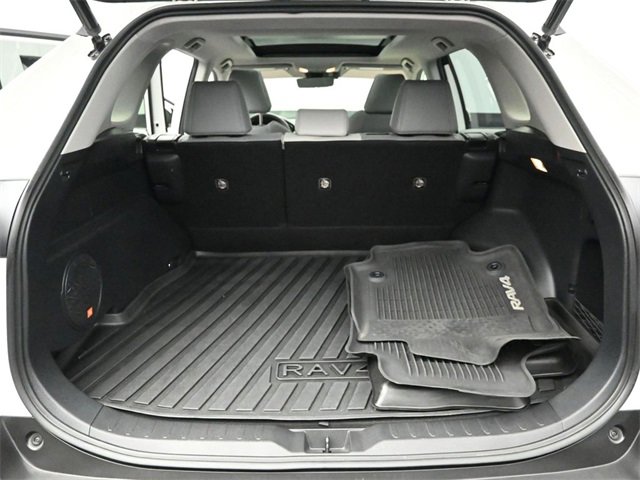 Used 2021 Toyota RAV4 Limited image 25