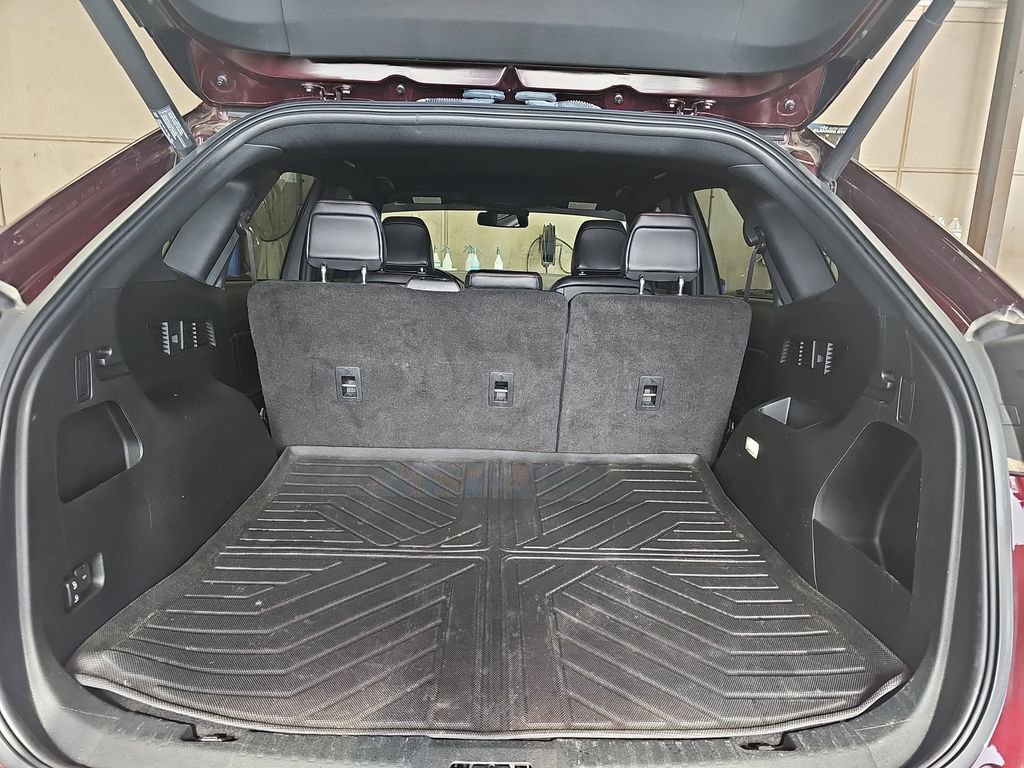 Used 2022 Ford Edge ST-Line AWD/4WD image 12