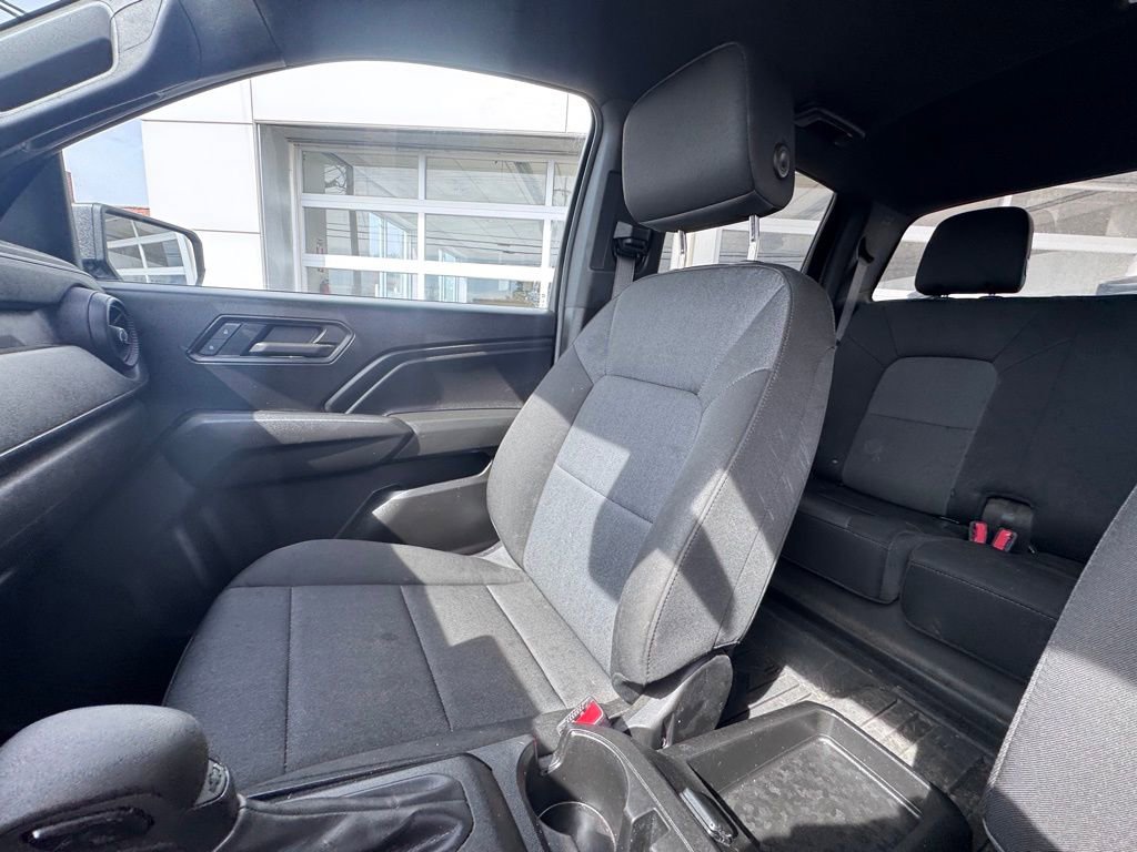 Used 2023 Chevrolet Colorado W/T image 20