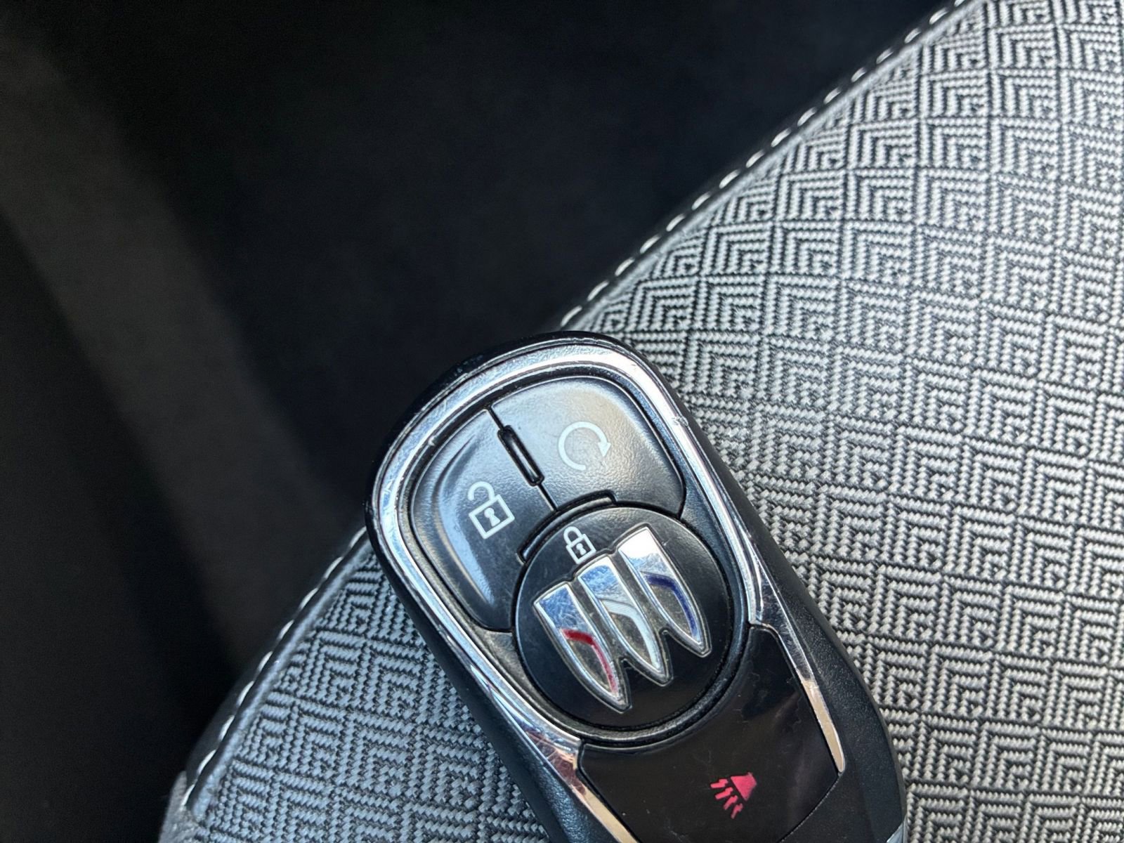 Used 2025 Buick Encore GX Preferred image 23