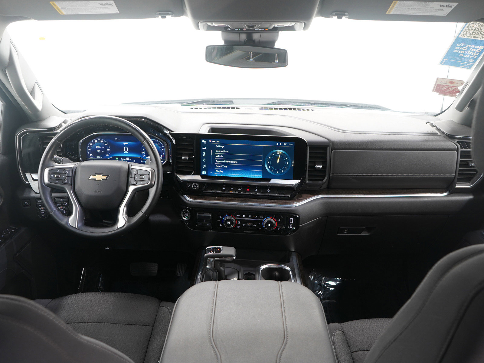 Used 2024 Chevrolet Silverado 1500 LT image 14