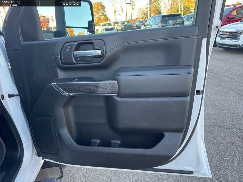 Used 2023 Chevrolet Silverado 3500 LTZ image 46