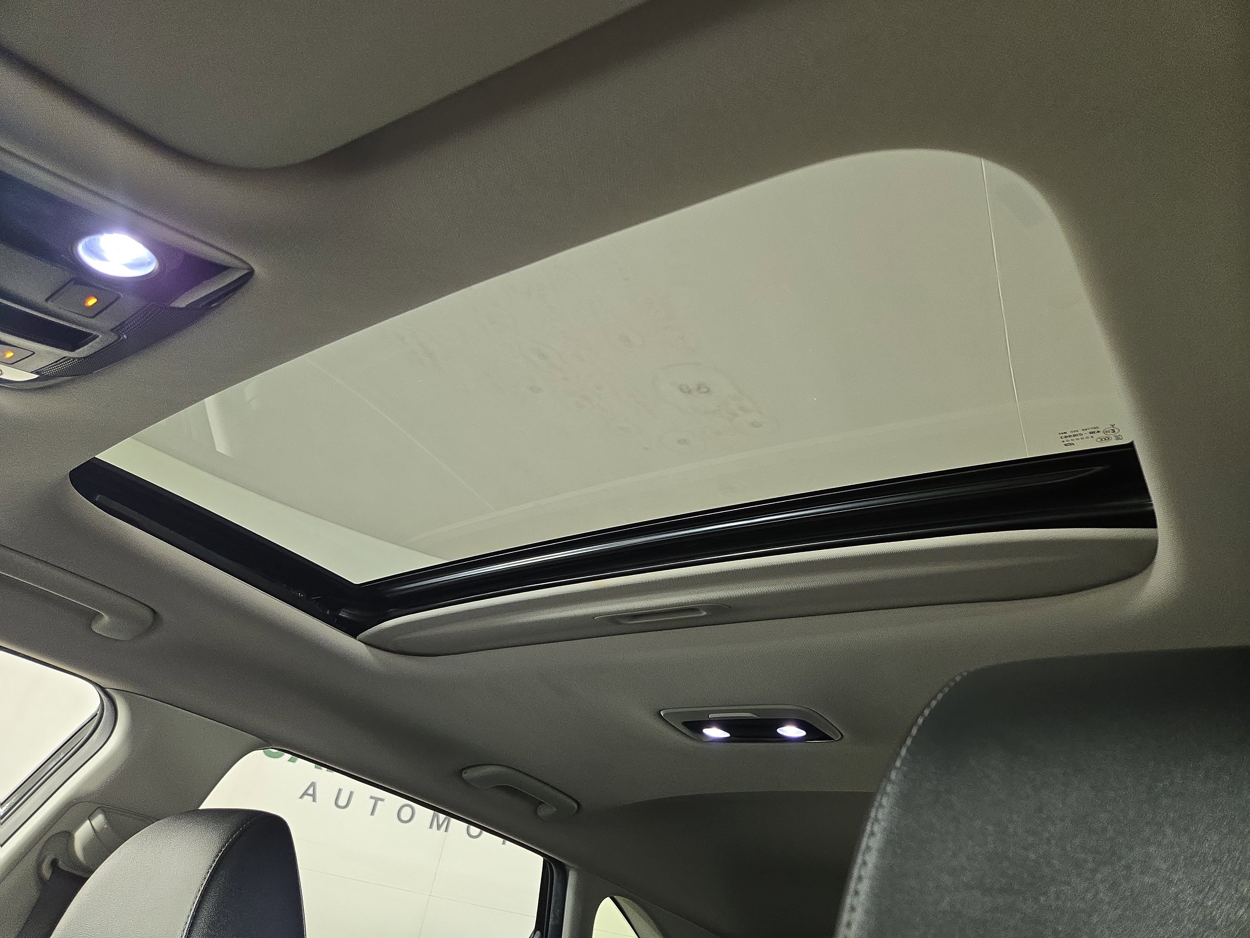 Used 2023 Kia Seltos SX w/ SX Sunroof Package image 22