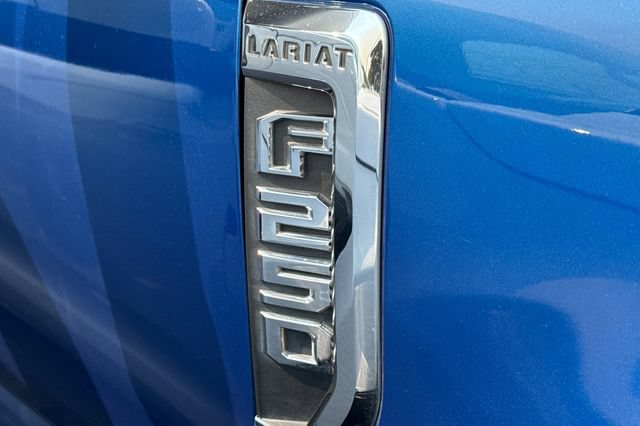 Used 2022 Ford F250 Lariat w/ Lariat Ultimate Package AWD/4WD image 6