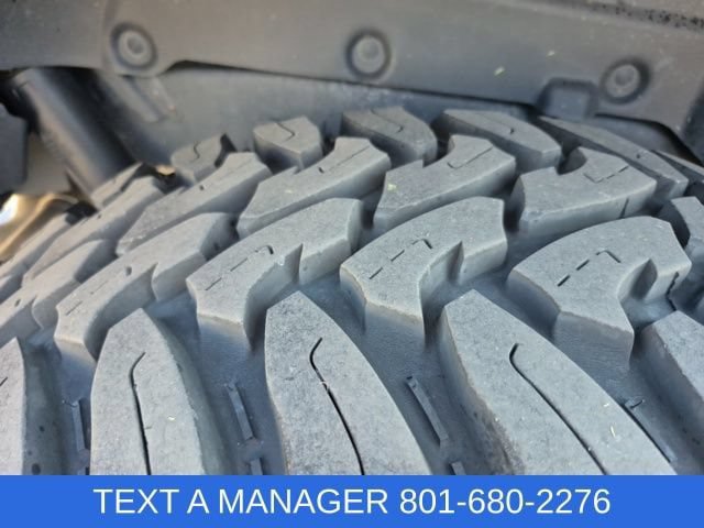 Used 2023 Jeep Wrangler Unlimited Rubicon 392 w/ Xtreme Recon 35" Tire Package AWD/4WD image 13