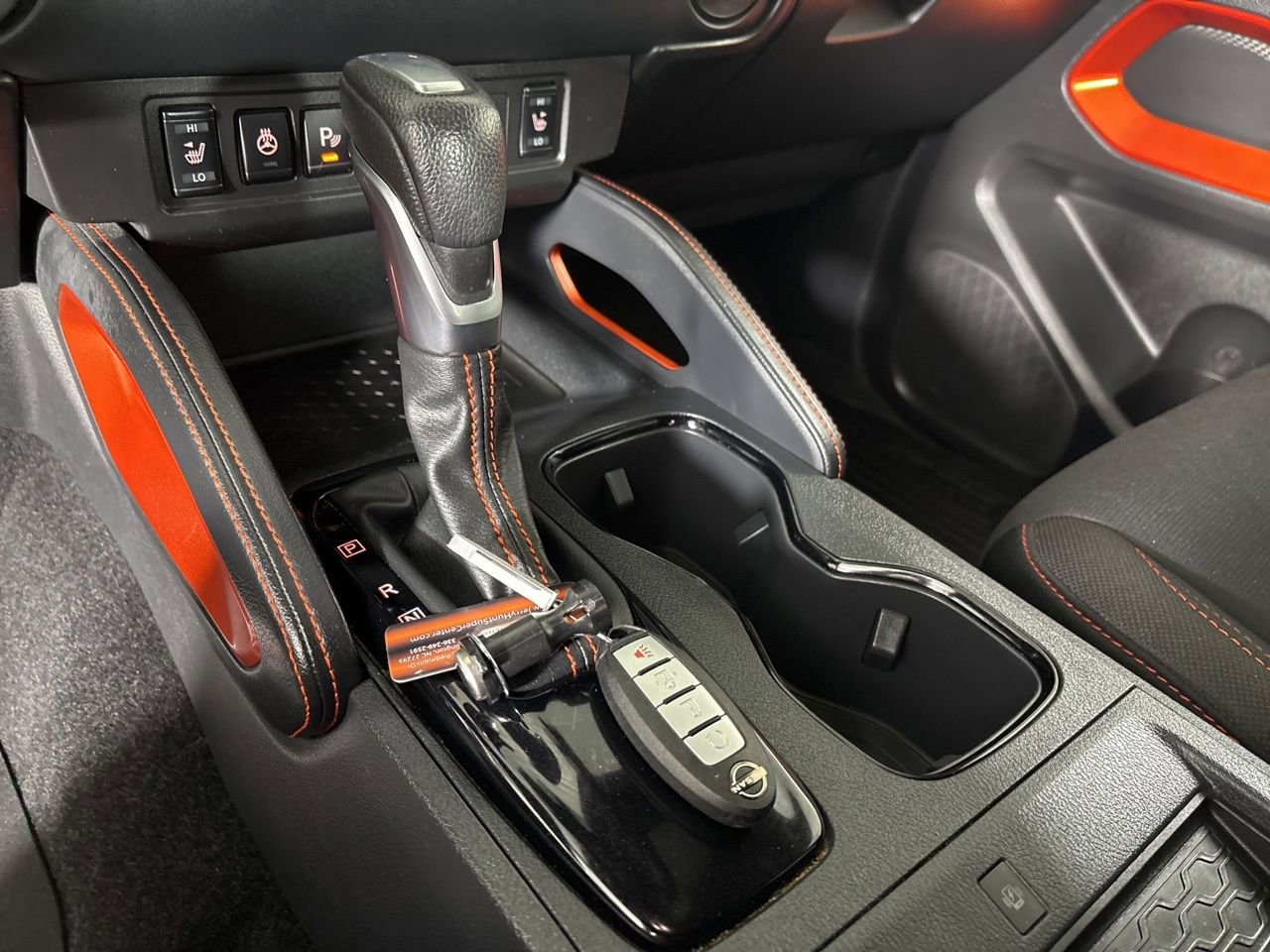 Used 2022 Nissan Frontier PRO-4X image 17