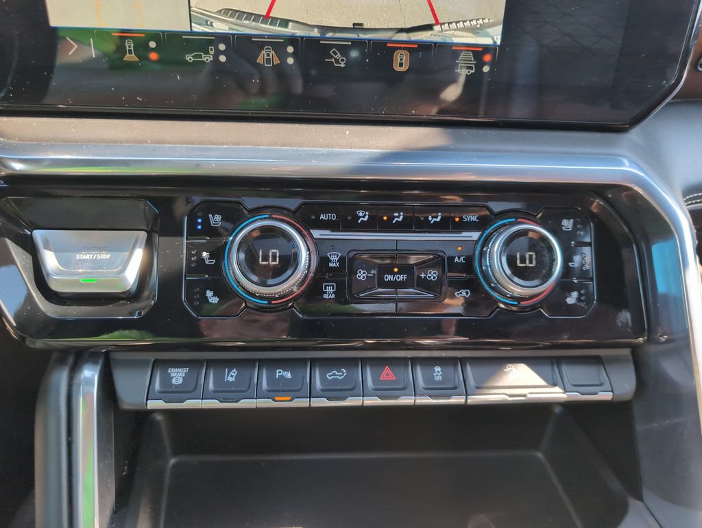Used 2024 GMC Sierra 2500 Denali Ultimate AWD/4WD image 25