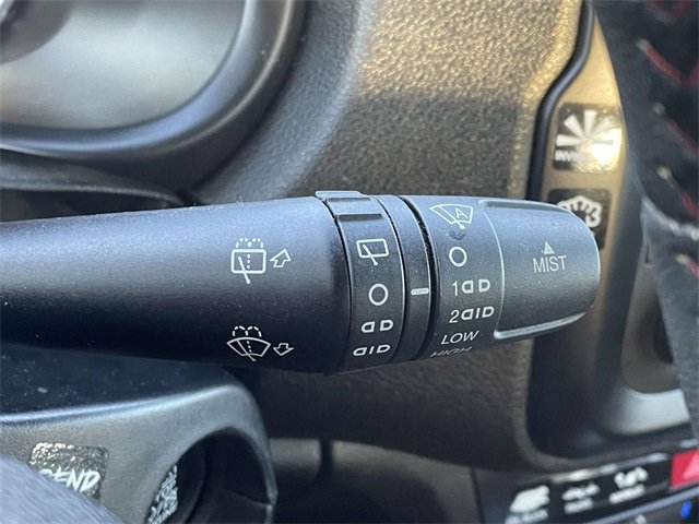 Used 2016 Jeep Renegade Trailhawk w/ Safety & Security Group image 23