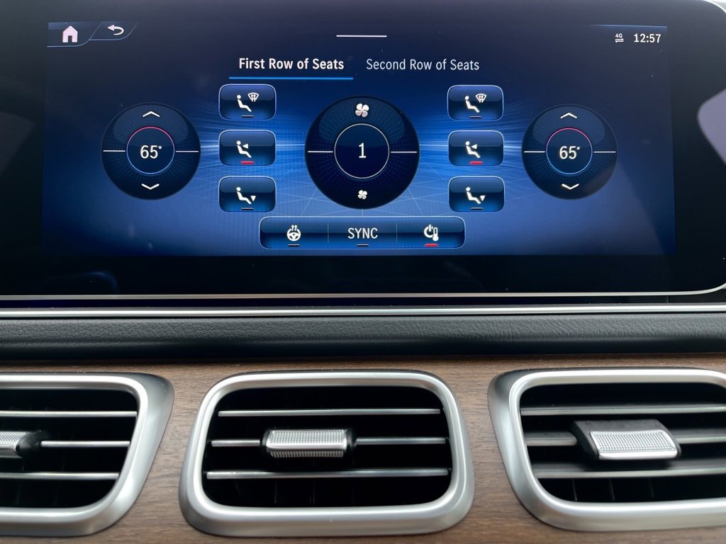 Used 2025 Mercedes-Benz GLS 450 4MATIC image 40