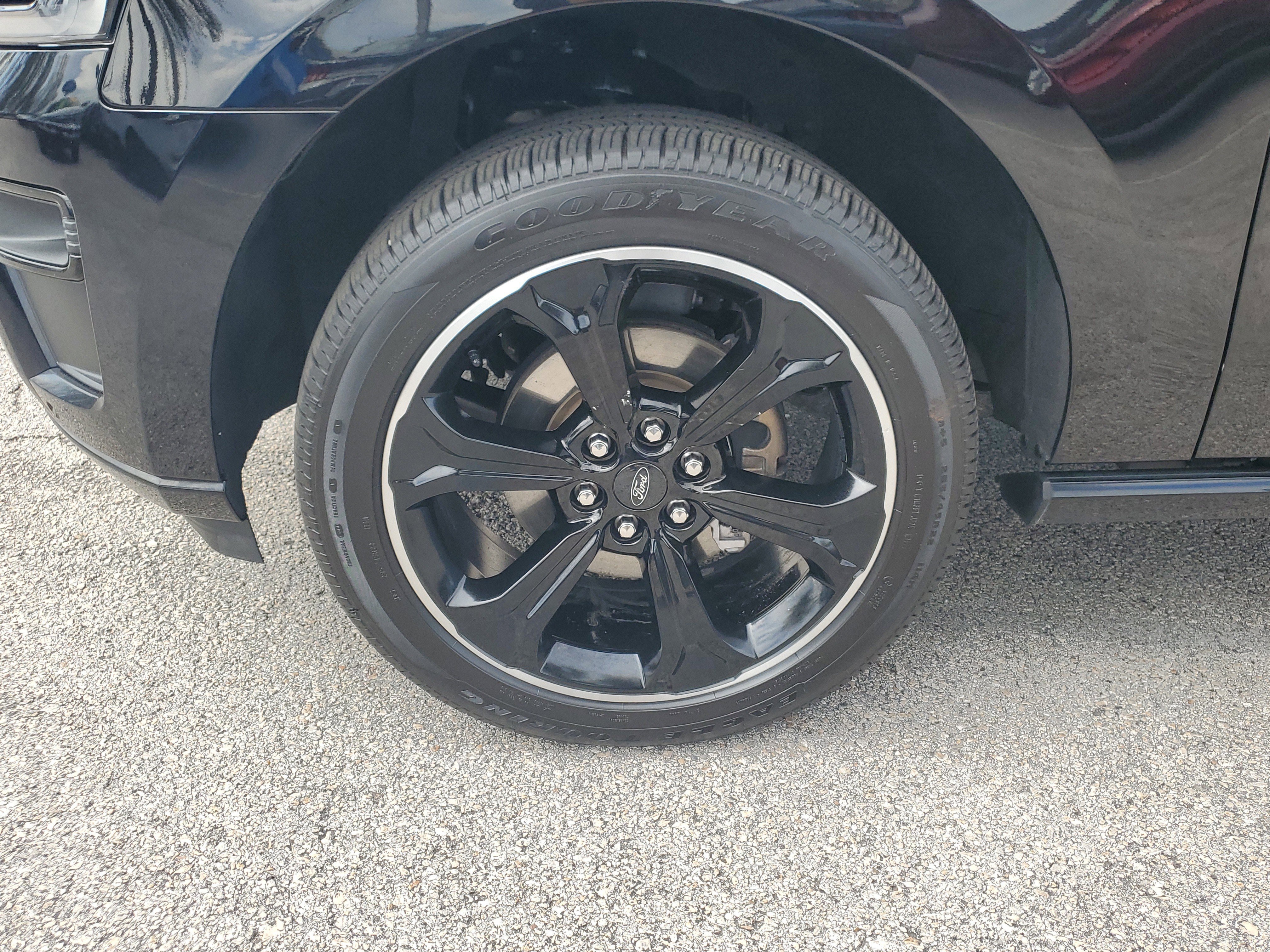 Certified 2023 Ford Expedition Max Limited image 5