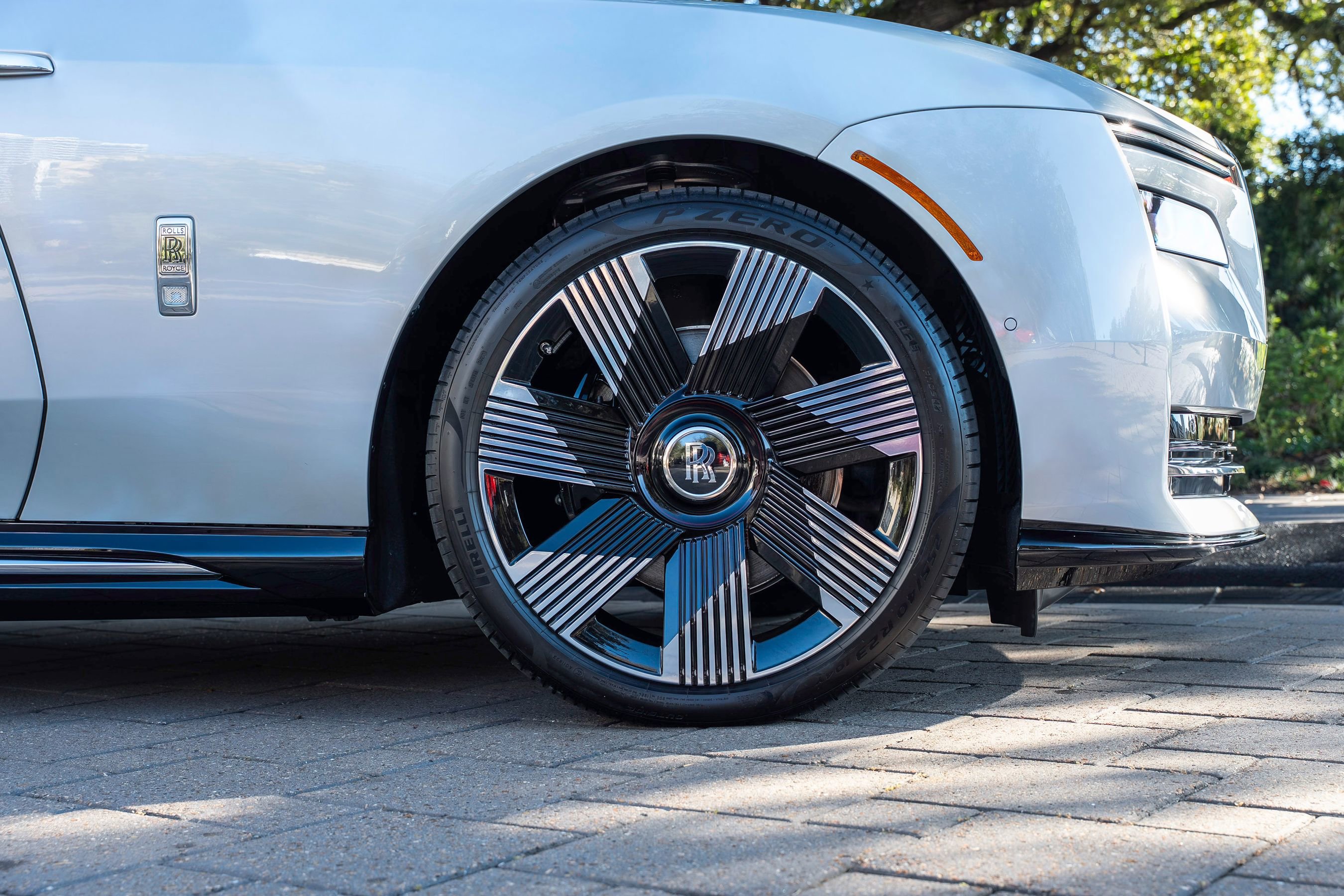 Used 2024 Rolls-Royce Spectre w/ Spectre Launch Package AWD/4WD image 6