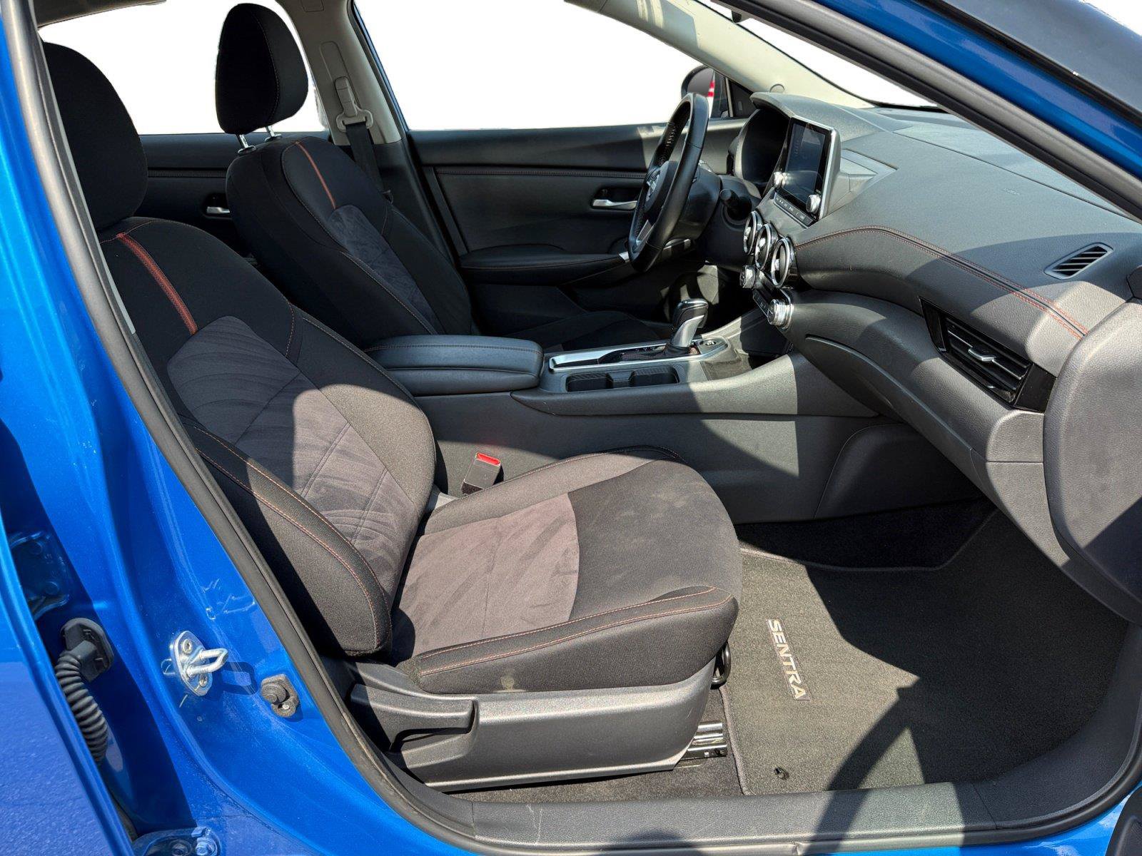 Used 2025 Nissan Sentra SR w/ Midnight Edition FWD image 24