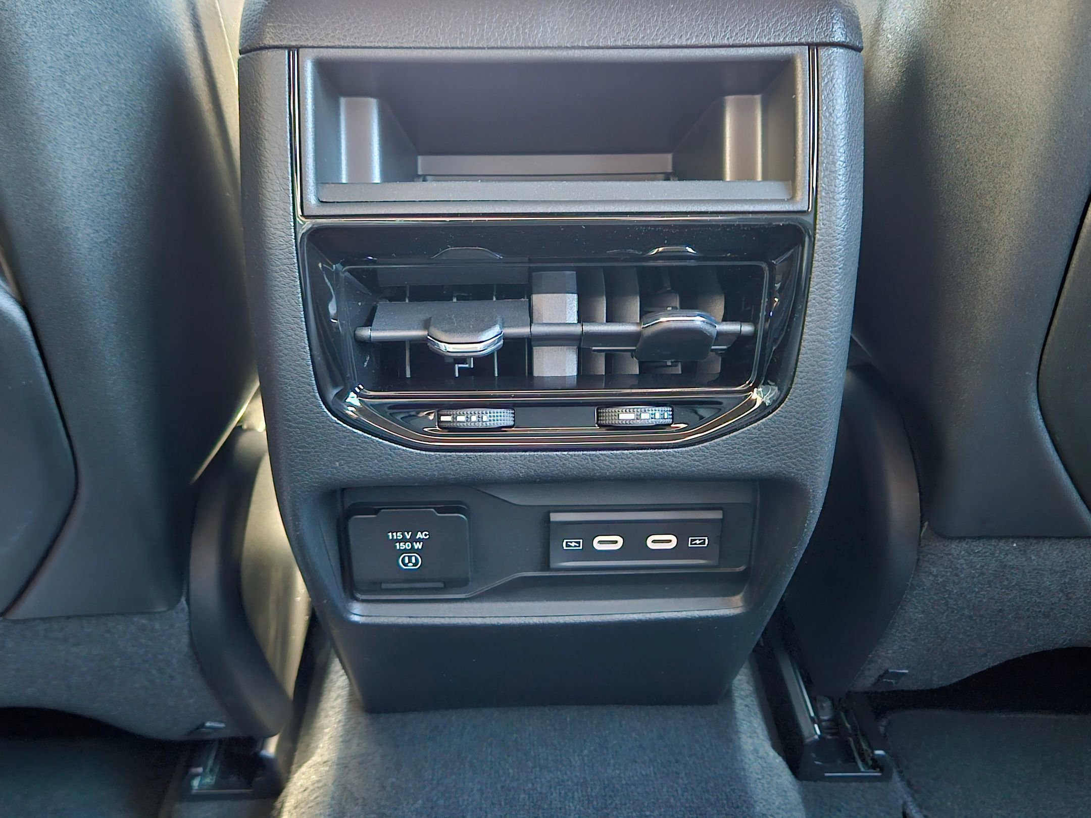 New 2026 Jeep Grand Cherokee Altitude image 24