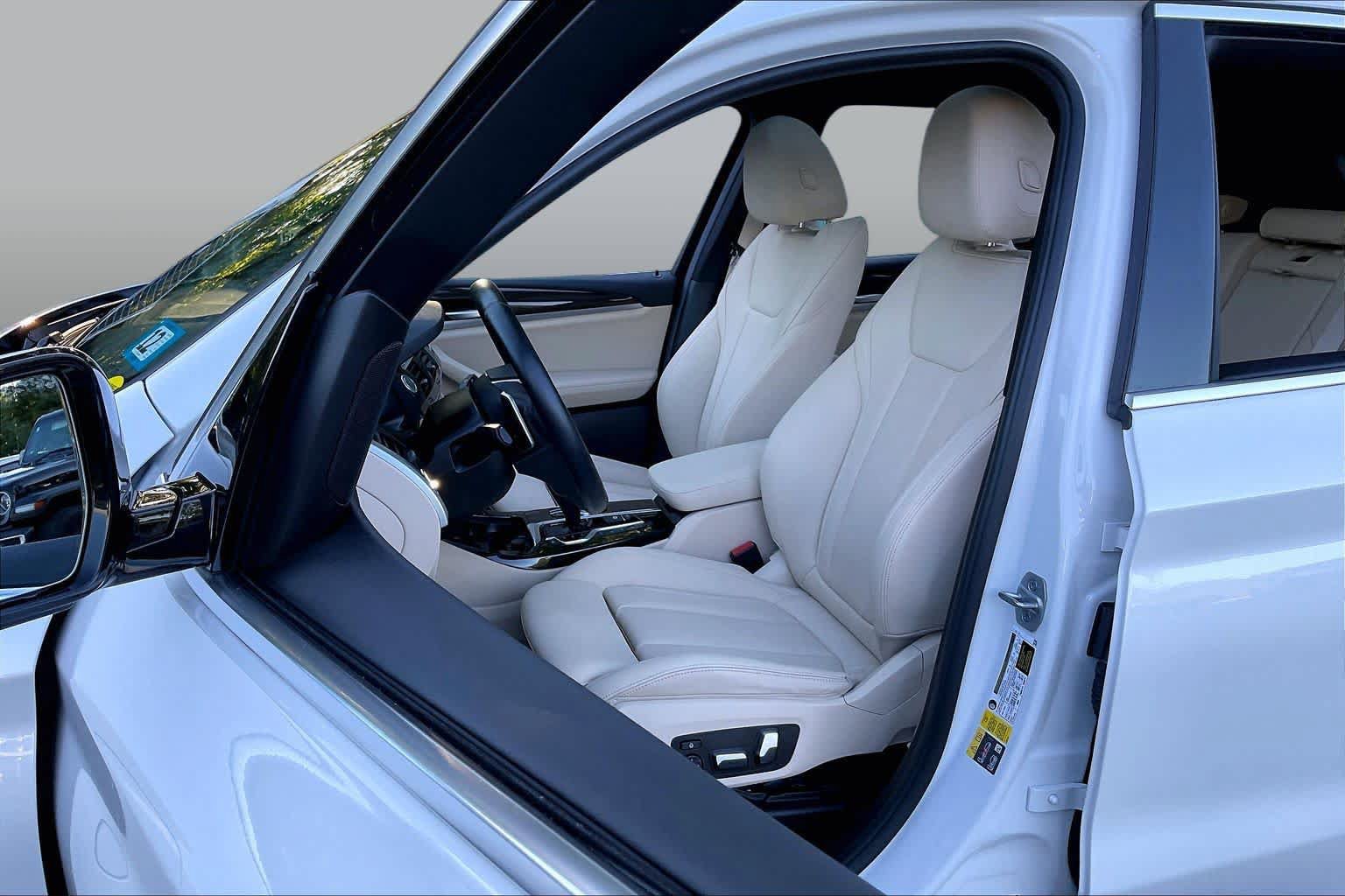 Used 2021 BMW X3 xDrive30e w/ Convenience Package AWD/4WD image 7