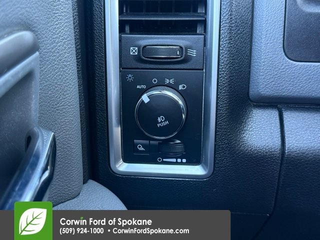 Used 2017 RAM 1500 Big Horn AWD/4WD image 25