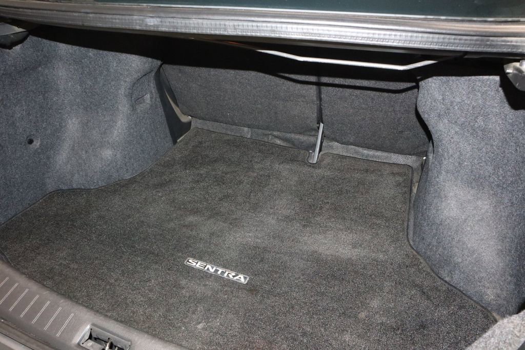 Used 2019 Nissan Sentra SV image 16