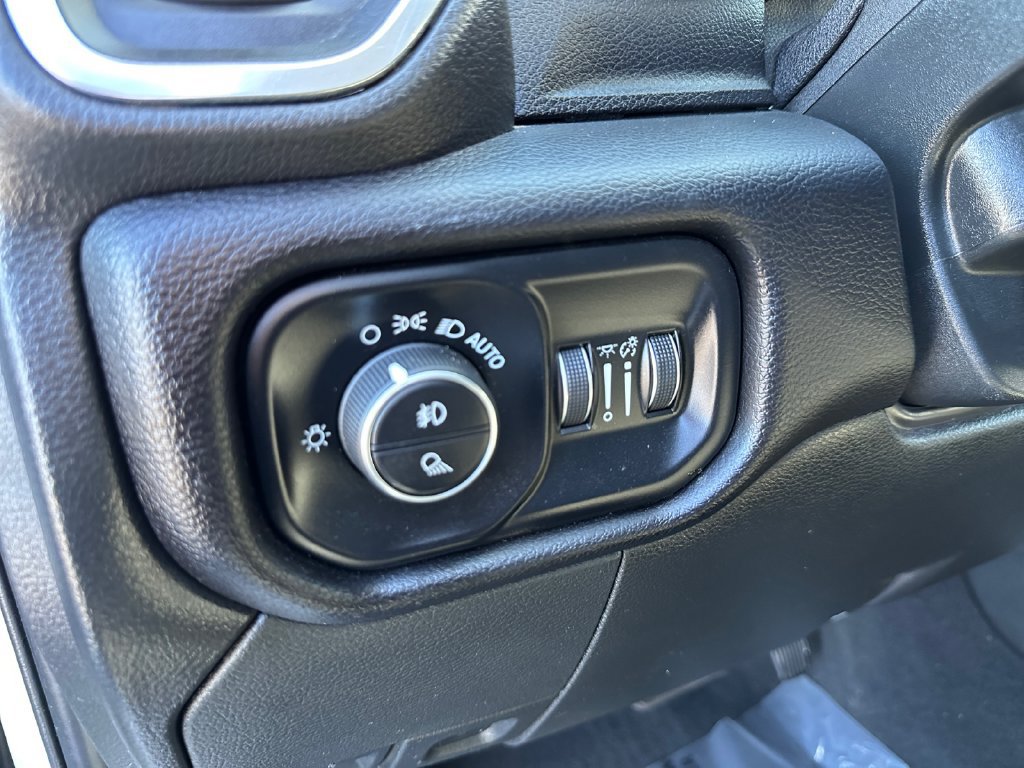 Used 2024 RAM 3500 Laramie AWD/4WD image 25